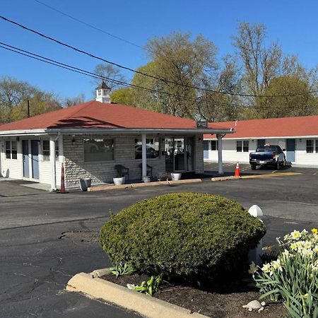 Chisholm'S Motor Inn Saugus Εξωτερικό φωτογραφία