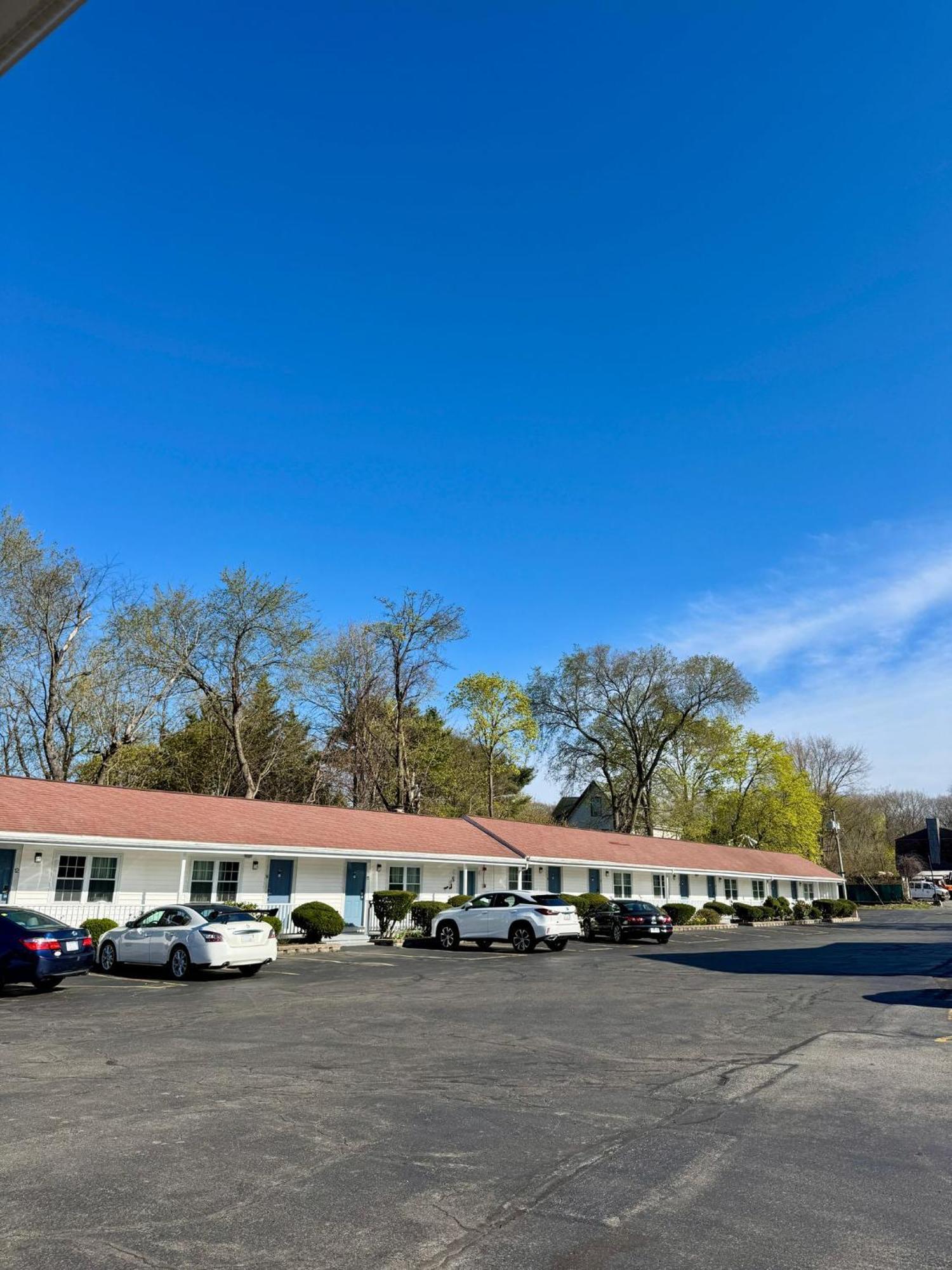 Chisholm'S Motor Inn Saugus Εξωτερικό φωτογραφία